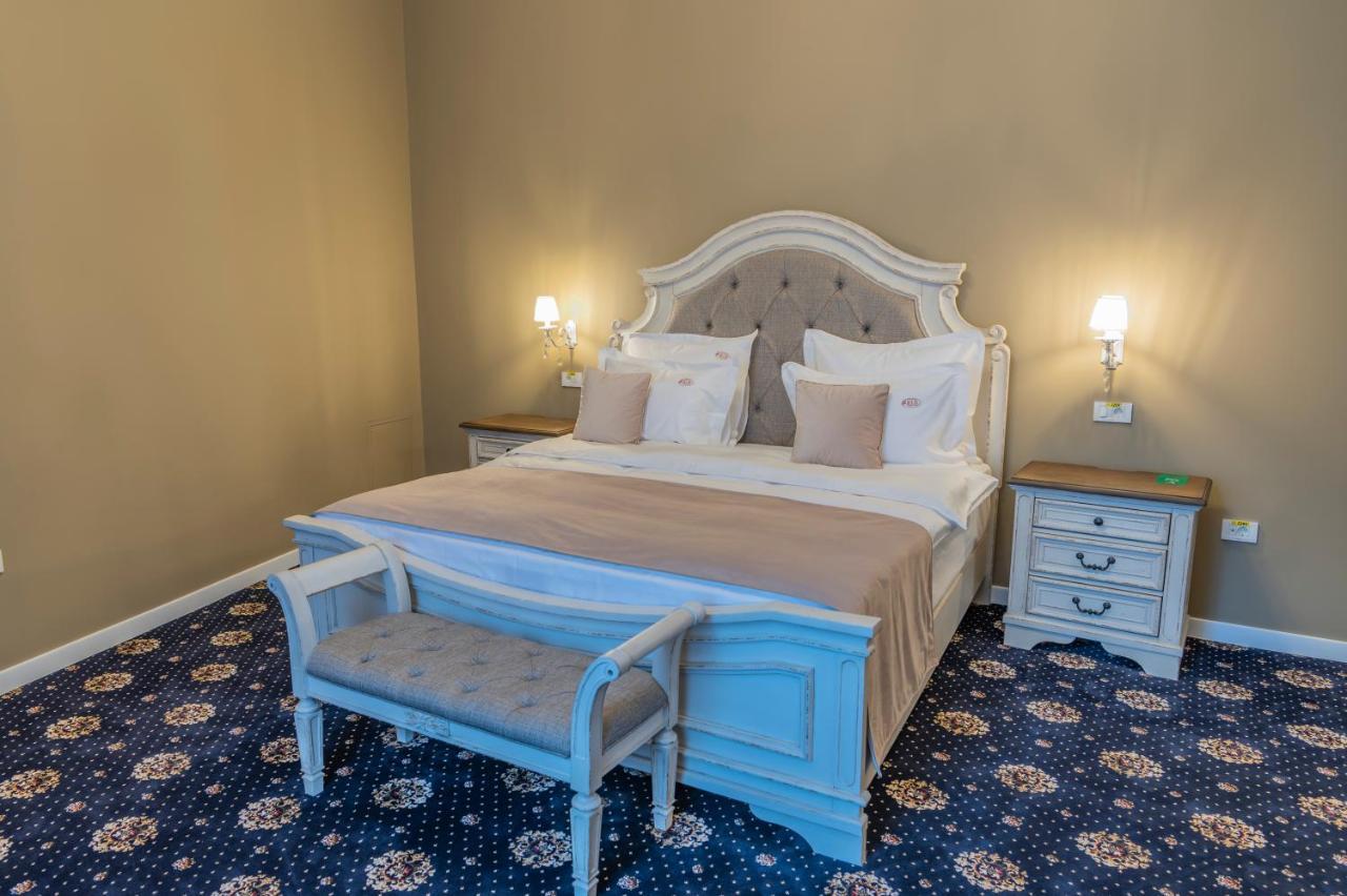 Sir Luxury Boutique Hotel Braila Bagian luar foto